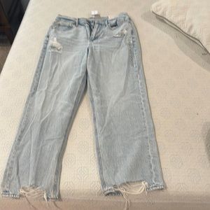 New 90s boyfriend American eagle size 10 light wash jeans